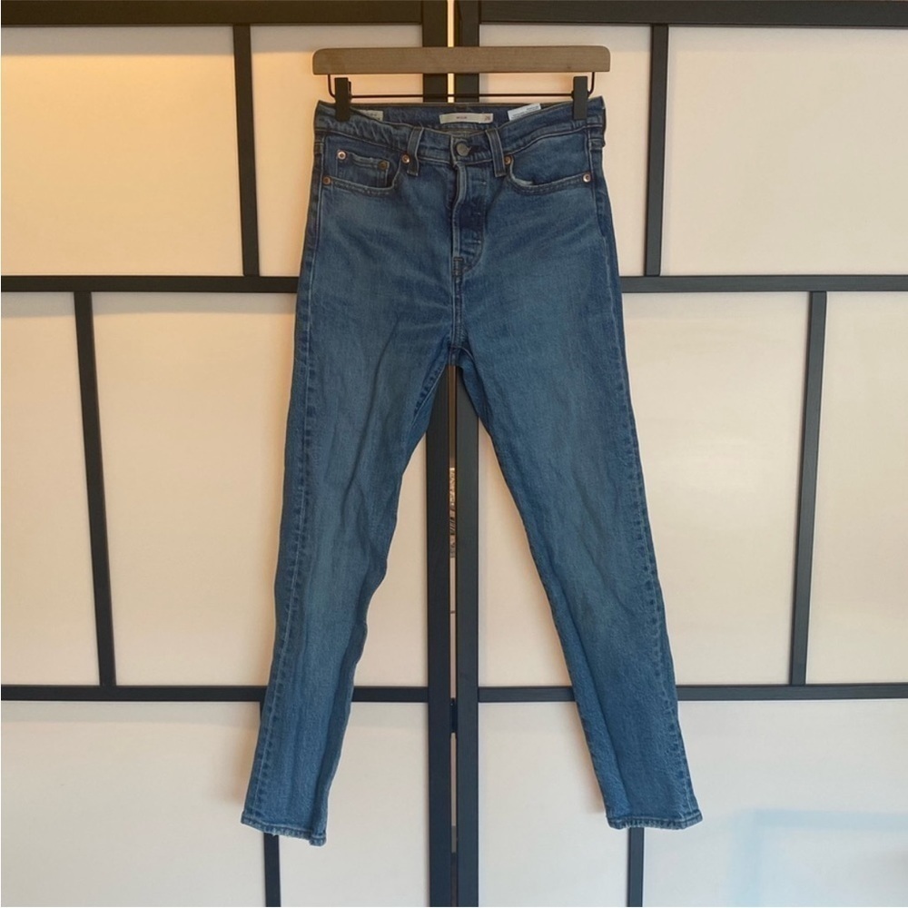 Levi's Wedgie fit Button Fly denim‎ jeans. Size 26 - Picture 4 of 16